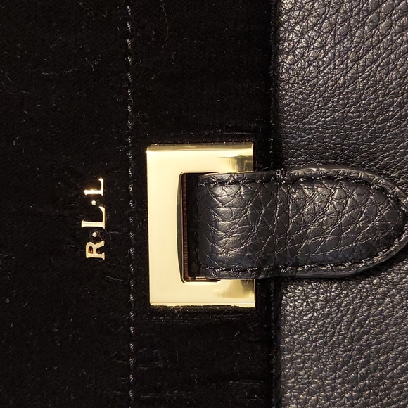 Ralph Lauren purse with velvet and gold chain - Picture 2 of 7